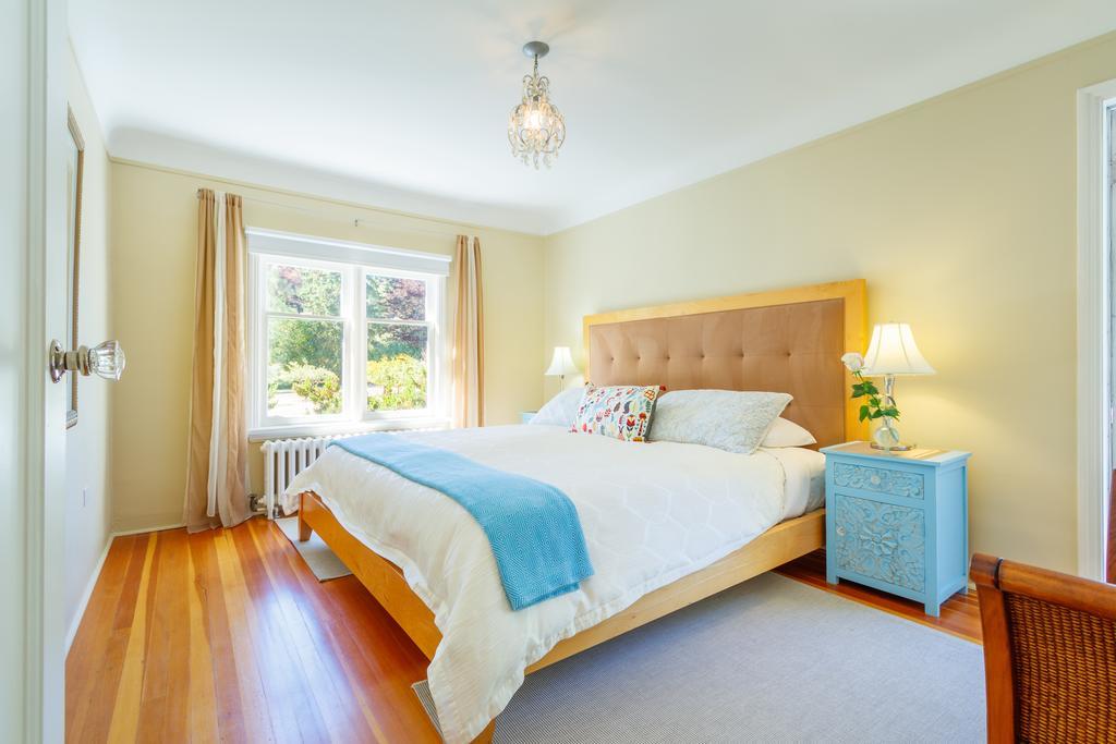 Fairholme Manor Inn Victoria Eksteriør billede