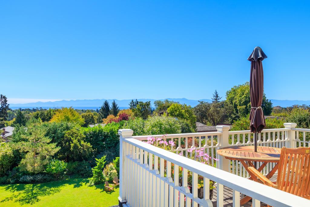 Fairholme Manor Inn Victoria Eksteriør billede
